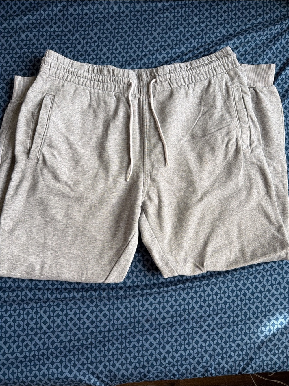 Divided Light Gray Men's Sweat Shorts